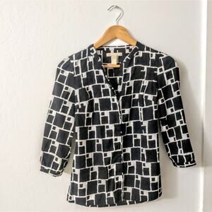 Banana Republic Factory B/W 3/4 sleeve top
